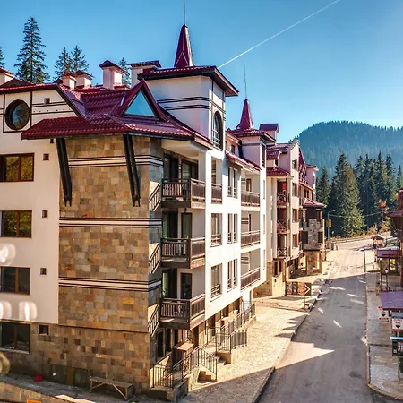 Two-bedroom Warm Mountain Hideout