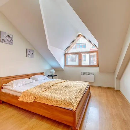 Two-bedroom Warm Mountain Hideout * Παμπόροβο