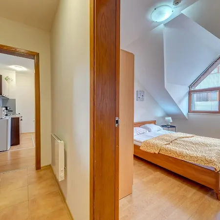 Διαμέρισμα Two-bedroom Warm Mountain Hideout