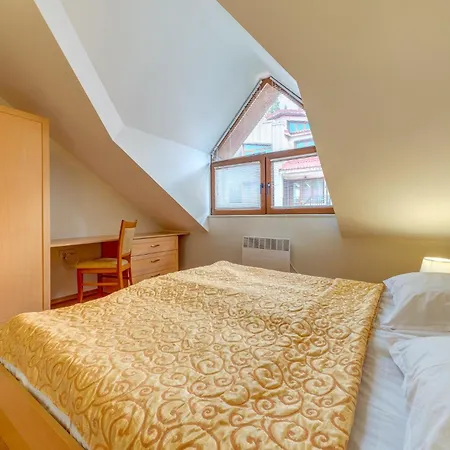Two-bedroom Warm Mountain Hideout * Παμπόροβο