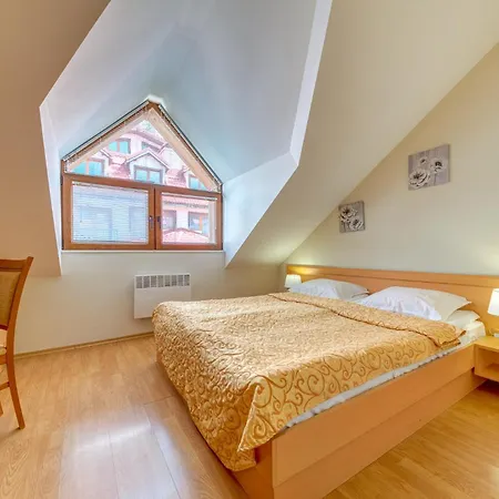 Two-bedroom Warm Mountain Hideout Pamporovo